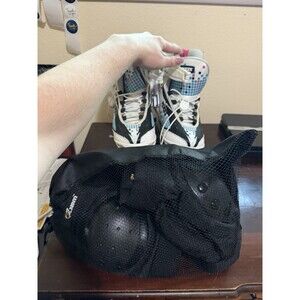 Women’s Roces White Inline Skates Size 8 With Elbow And Knee Pads Size Large